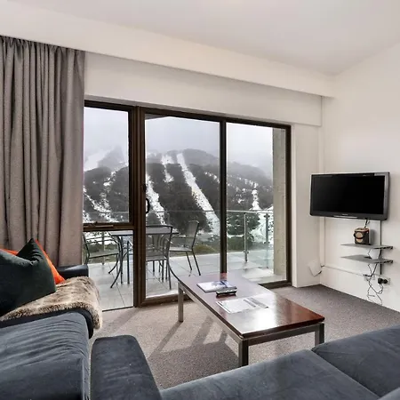 Lantern 1 Bedroom Balcony With Alpine And Village View Thredbo Exterior photo