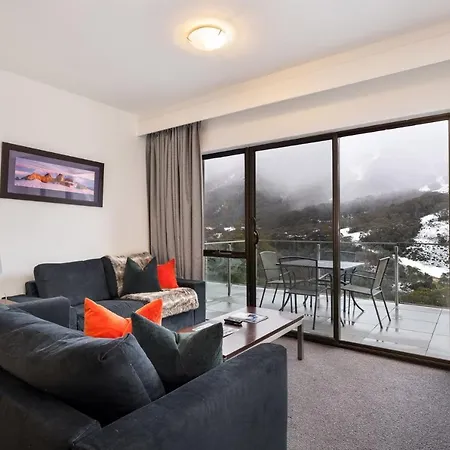 Lantern 1 Bedroom Balcony With Alpine And Village View Thredbo Exterior photo