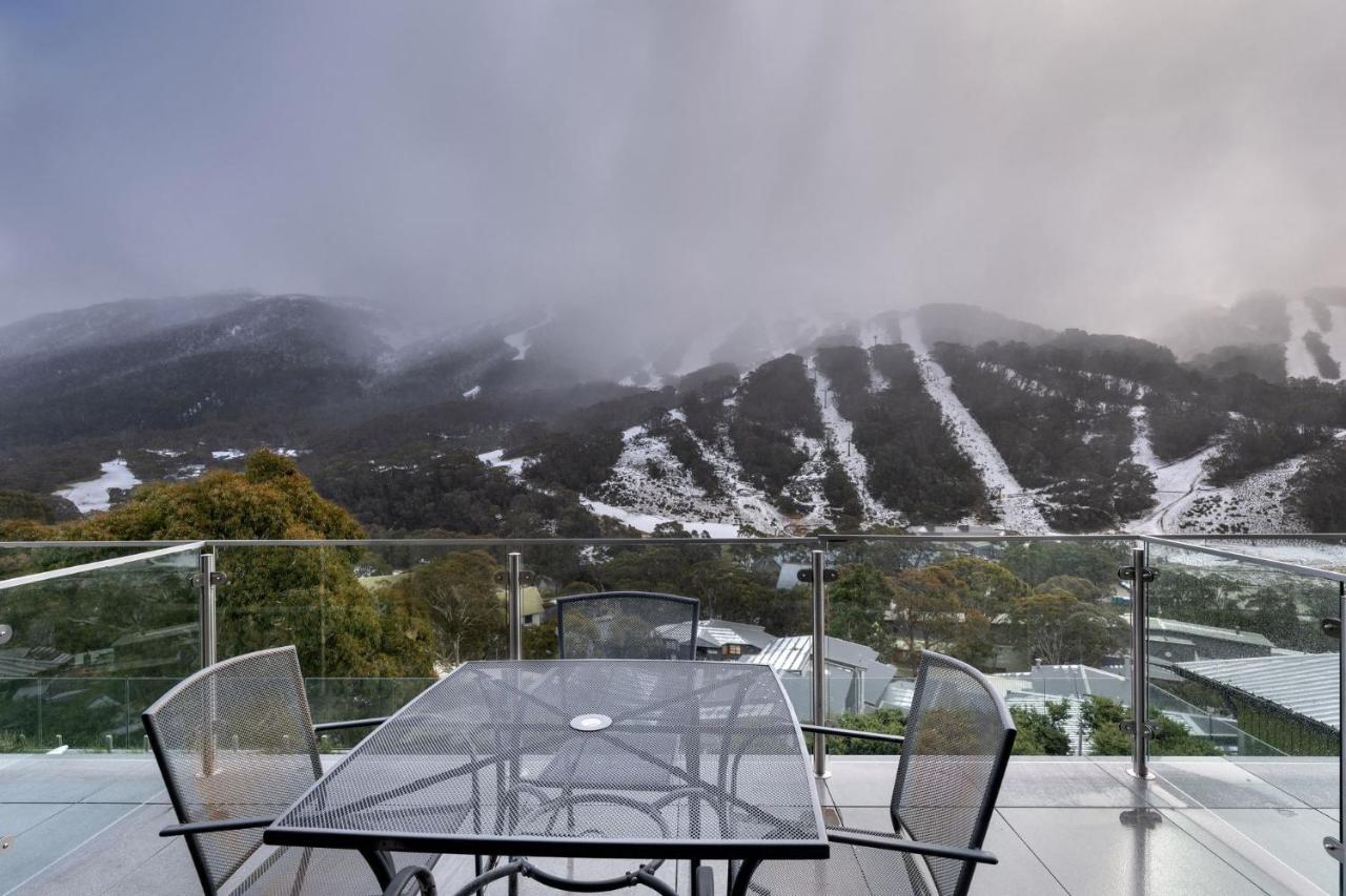 Lantern 1 Bedroom Balcony With Alpine And Village View Thredbo